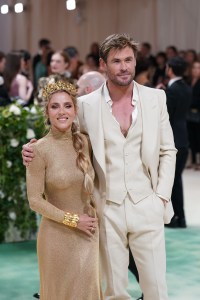 Elsa Pataky, Chris Hemsworth at arrivals for The 2024 Costume Institute Exhibition Sleeping Beauties: Reawakening Fashion Met Gala - Part 1, The Metropolitan Museum of Art, New York, NY, May 06, 2024. Photo By: Kristin Callahan/Everett Collection